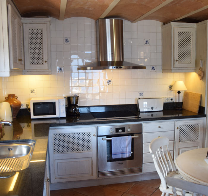 can dofi  views cala deia